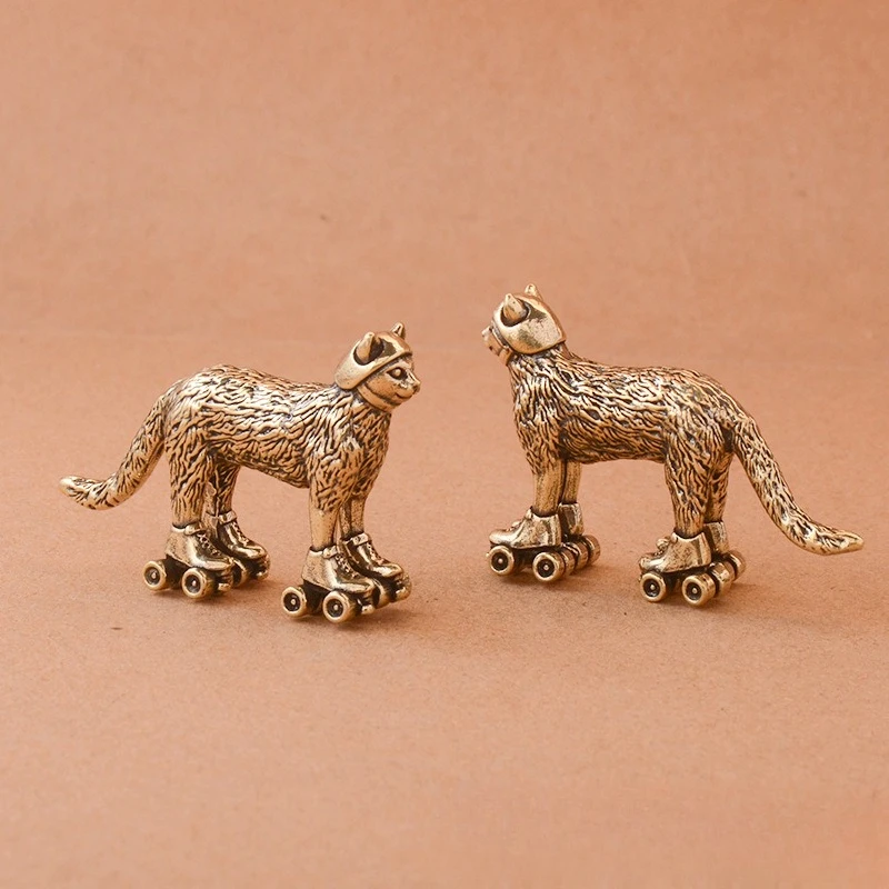 

Solid Brass Ski Cat Mini Ornaments Vintage Animal Sculpture Crafts Desk Tea Pet Table Decoration Home Decor for Living Room