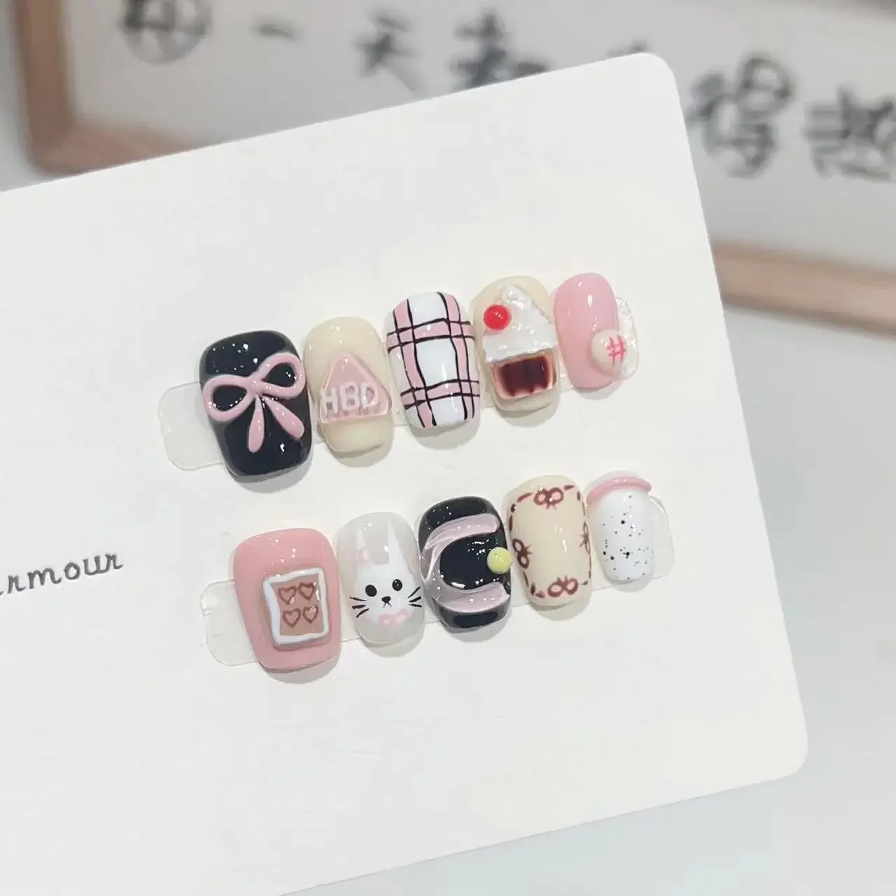 10 Pieces Cartoon Dopamine Press On Nails Handmade Cute White Cat Delicate Cupcake Bread Fake Nail Patch Removable