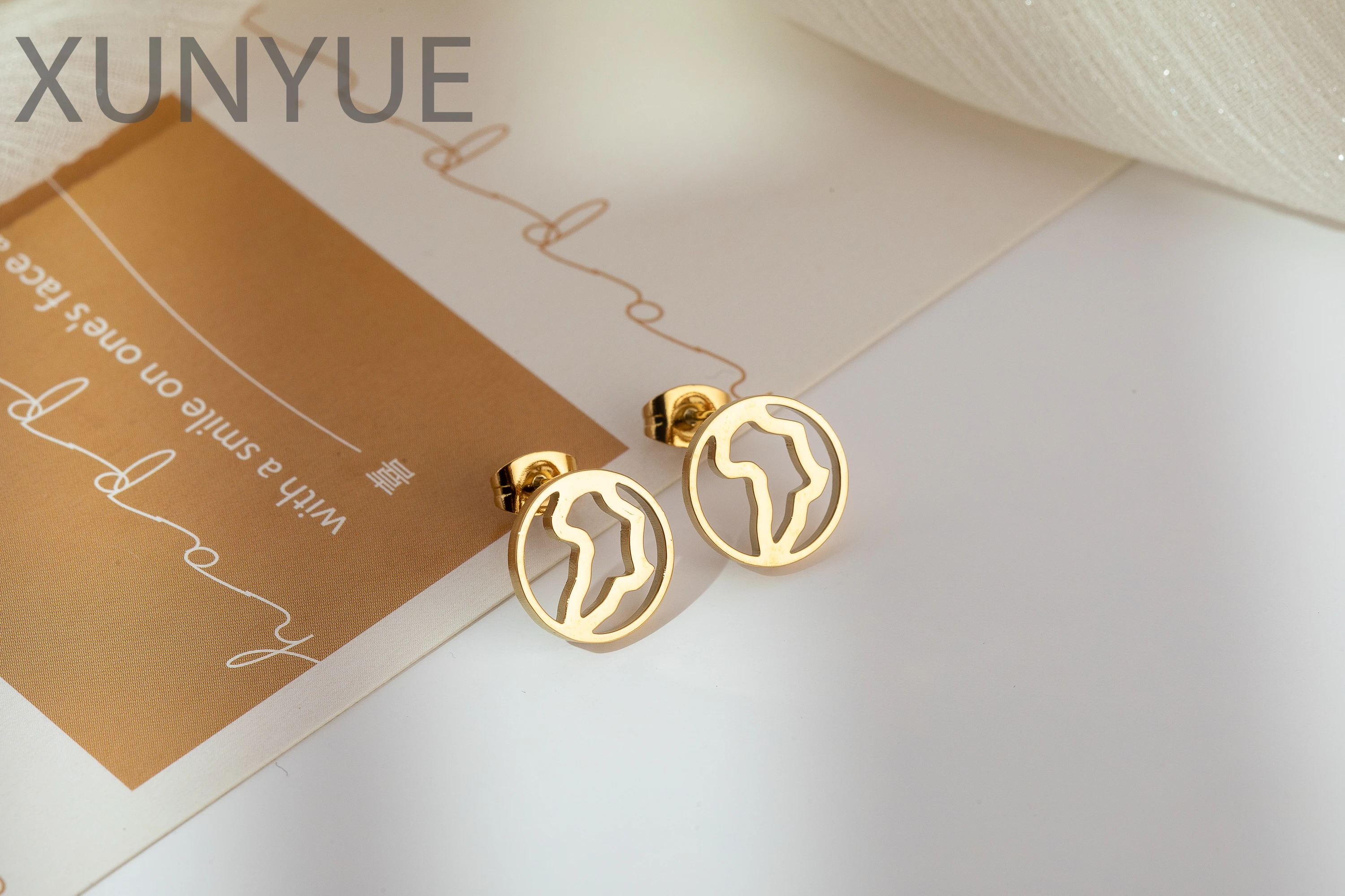 XUNYUE Stainless Steel African Outline Map Hollow Earrings