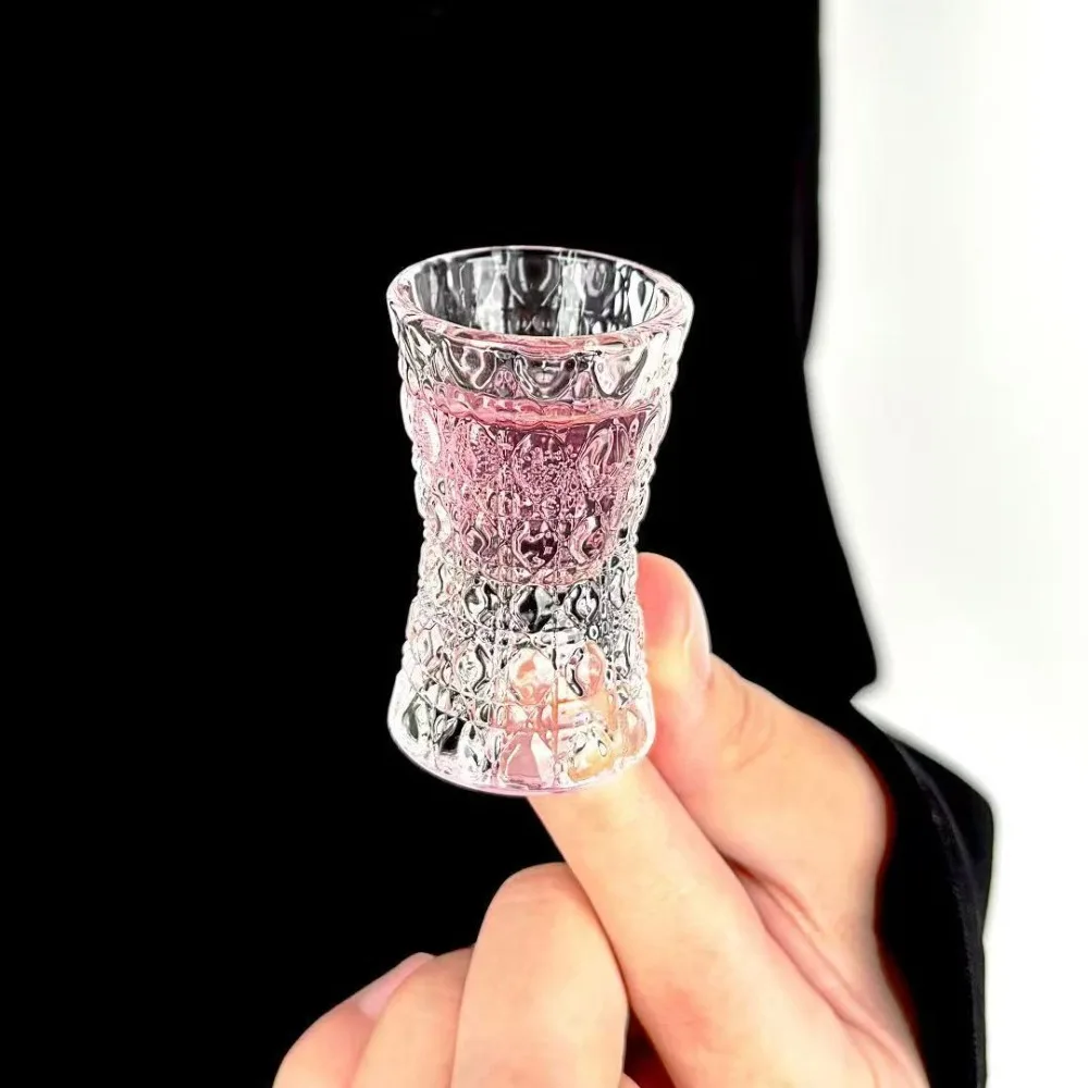 

2Pcs Small Wine Glass 10ml New Creative High-value Gem Pattern Iceberg Bottom Relief Glasses, A Small White Wine Glassware