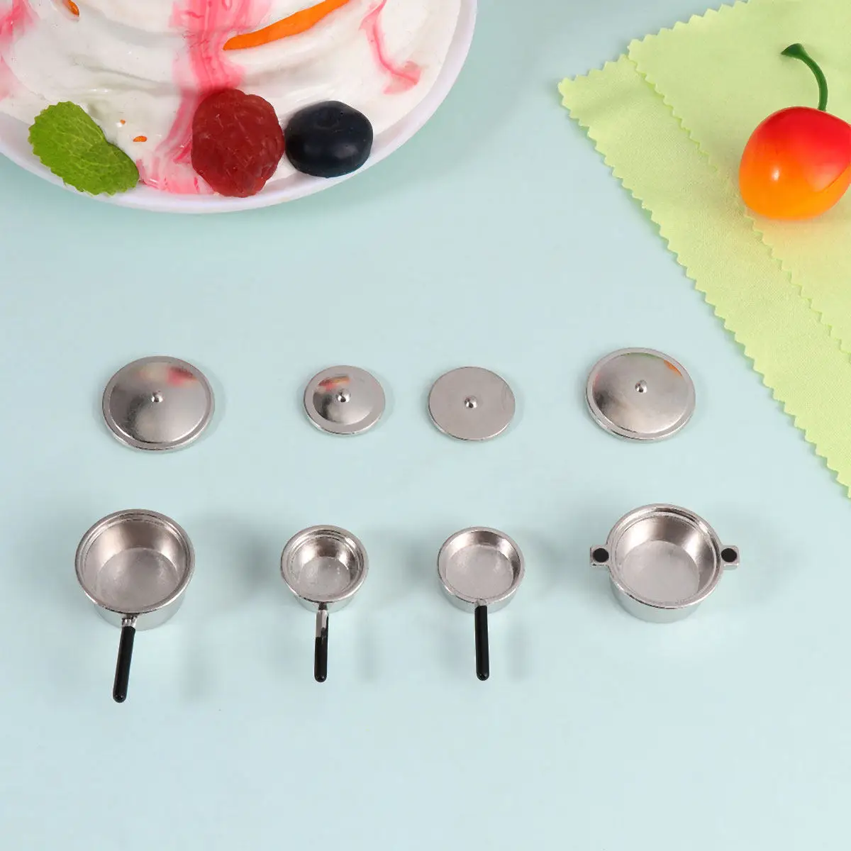 

Набор серебряной посуды из 4 предметов, металлические мини-приборы для приготовления пищи для детей, игрушечная кухонная утварь для ролевых игр, развивающая игрушка для малышей