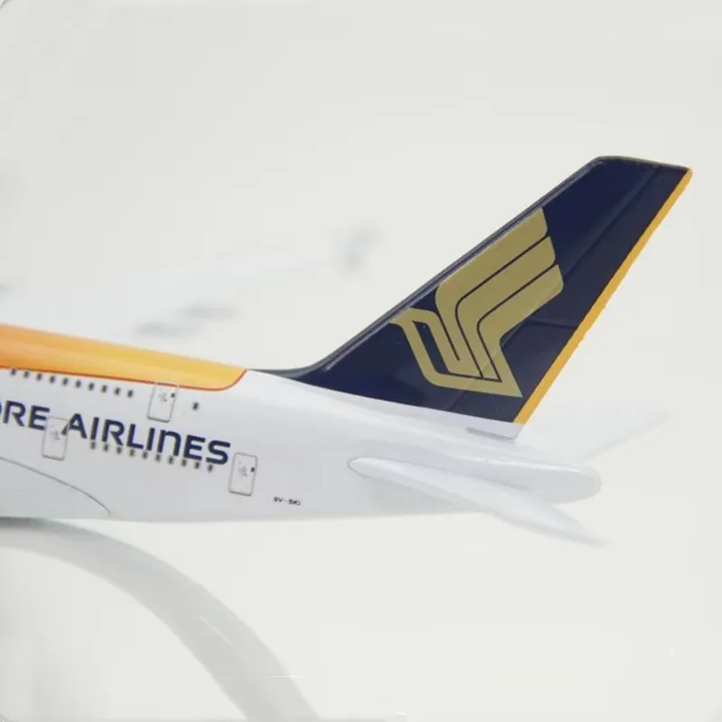 20 cm legering vliegtuigmodel A380 vliegtuigen Airbus kleurrijke Singapore Airlines harsvliegtuigmodel speelgoed met landingsgestelcollectie