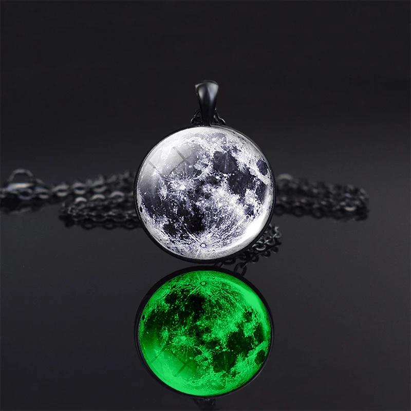 Glowing In The Dark Galaxy Planet Necklace Solar System Earth Moon Jupiter Mercury Saturn Glass Pendant Necklace Space Jewelry