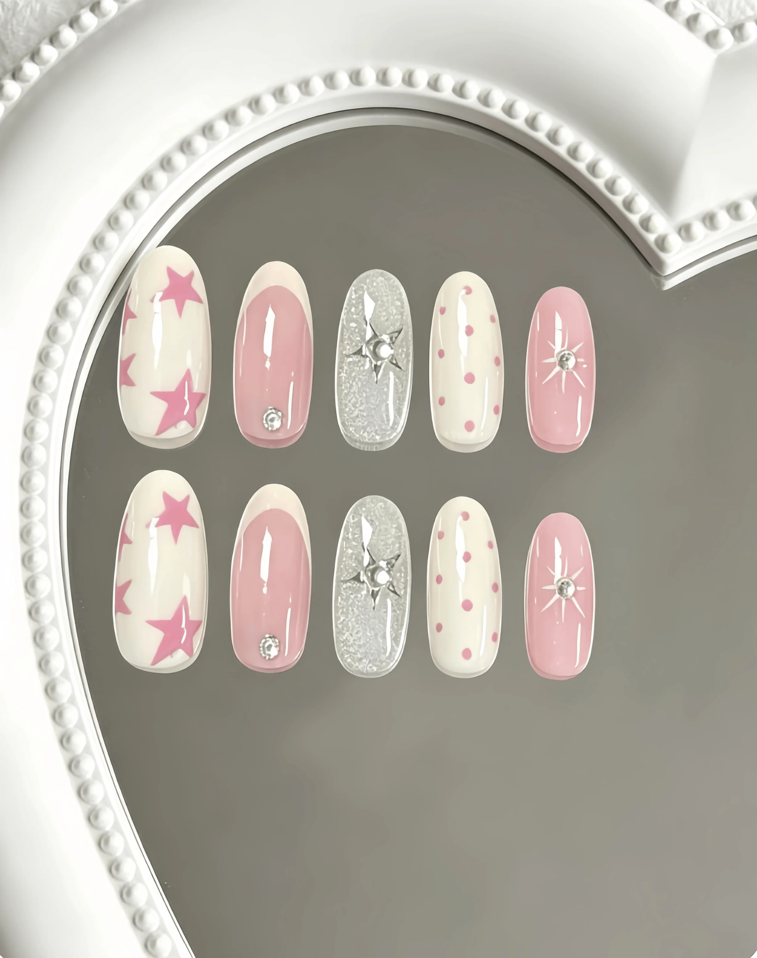 10 Pieces of Handmade Almond-Shaped Full-Cover Nail Tips, Medium-Length, in Contrasting Colors of Milky White and Nude Pink, with Hand-Painted Stars, Polka Dots, and Fine Glitter Rhinestones, in a Sweet and Spicy Girly Style, Perfect for Girls, for Daily and Casual Wear, Suitable for Summer Vacations, Graduation Season, and Ideal as a Gift, Comes with 1 Piece of Jelly Glue and 1 Nail File