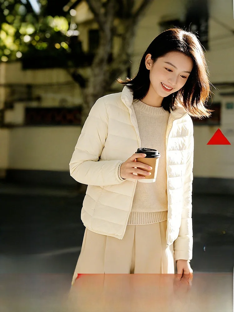 

Зимняя женская нейлоновая куртка Snow Fly 2024: новая модель, 90% пух, однотонная, модная, универсальная, с ребристым дизайном