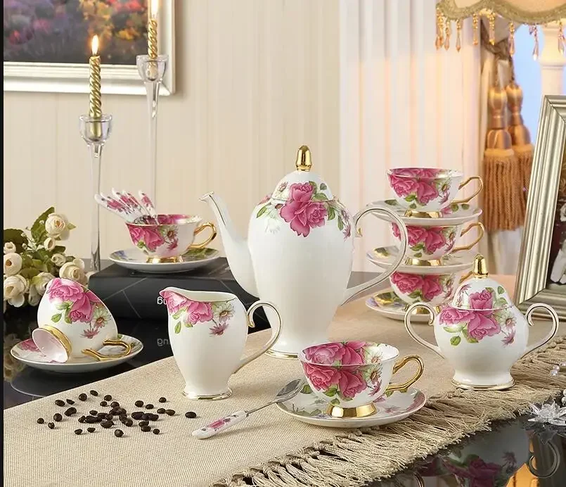 Elegant Rose Porcelain Coffee Set Ceramic Teapot Sugar Bowl Creamer Pastoral Bone China Tea Party Pot Mug Cup Coffeeware