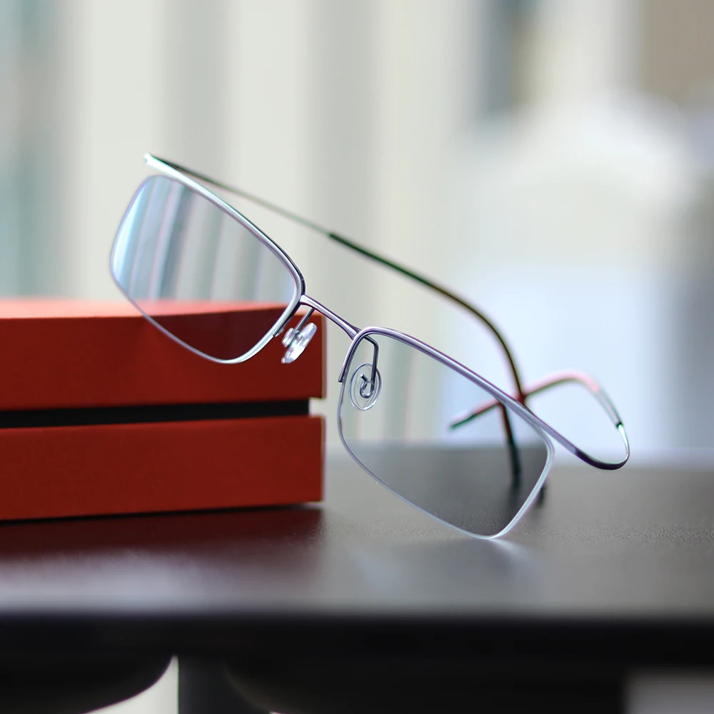 High Quality Titanium Reading Glasses Men Magnifying Presbyopic Eyeglasses Titanium Frames Anti Blue Light Rimless Glasses Men