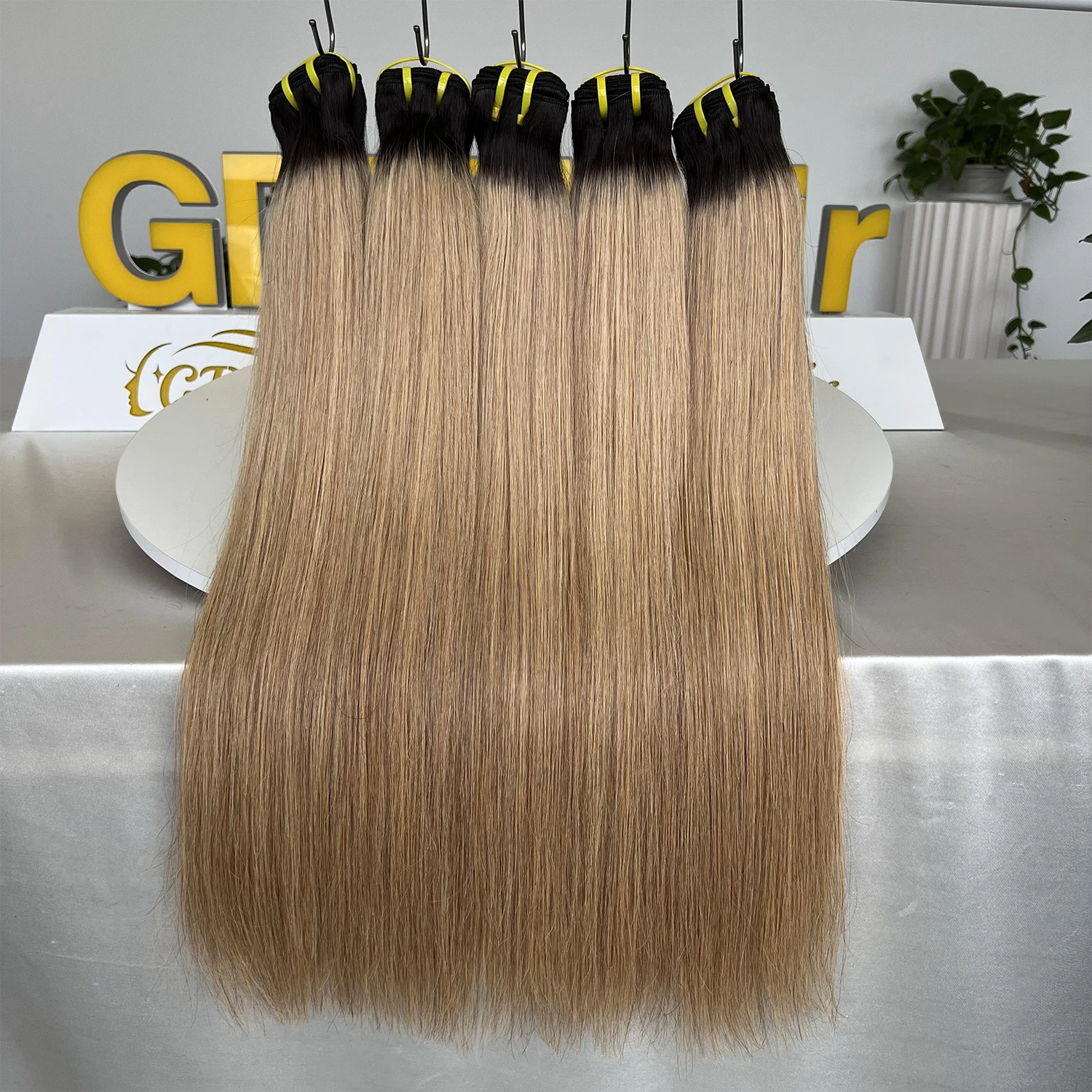 Extensiones de cabello humano 100% liso SWANEE, paquetes rectos de cabello vietnamita # Venta al por mayor de doble trama de extensiones de cabello crudo de color 1BT27