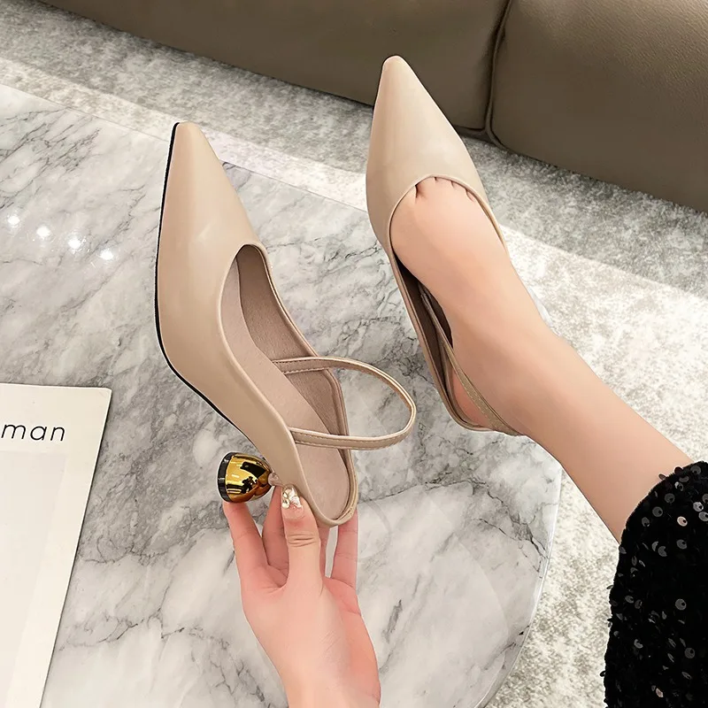 

Лето 2026, новые пикантные сандалии на среднем каблуке с острым носком, женские модные трендовые платья с открытой пяткой, новые элегантные шлепанцы, женские сандалии Mujer