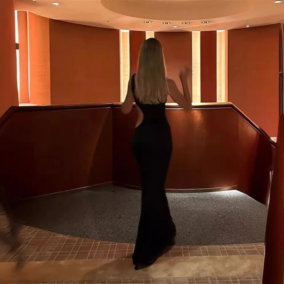 Dsmtrc-女性のためのノースリーブのイブニングドレス,裸の肩,スリムカット,黒の透かし彫りハイウエスト,長いイブニングドレス,セクシー