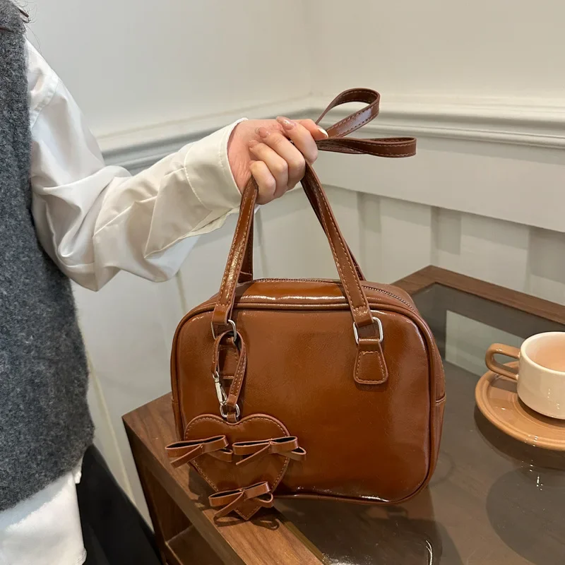 Premium retro versatile shoulder underarm bag portable tote bag