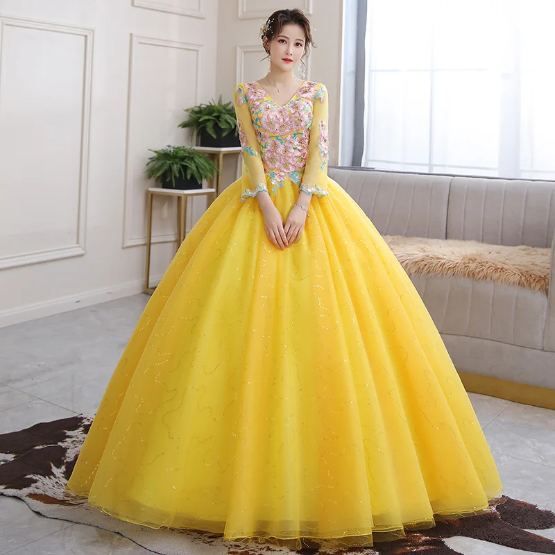 

Fashion V-neck Quinceanera Dresses Gold Ball Gowns With Three Quarter Sleeves Exquisite Classic Flower Prom Dress Custom Made