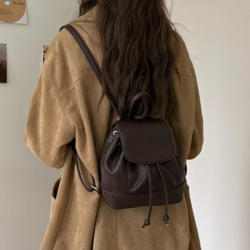 

Fashionable College Student Backpack for Women 2025 New Versatile Mini Small Backpack for Going Out, Traveling, and School