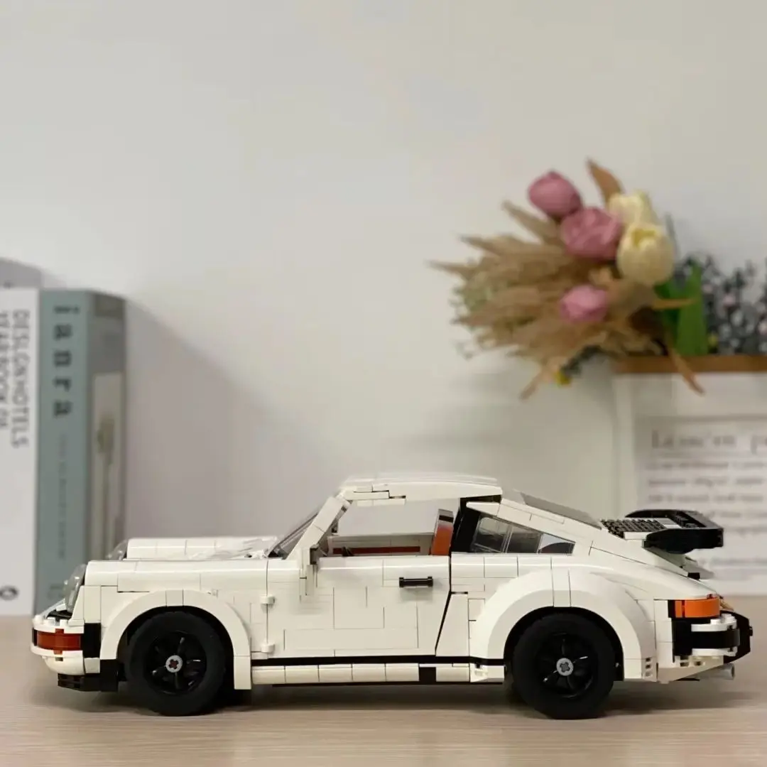 Neues Weißes Vintage Retro Klassisches Auto Modell Baustein-Set Tischdekoration Sammlerstück Spielzeug Geschenk für Feiertage und Festivals