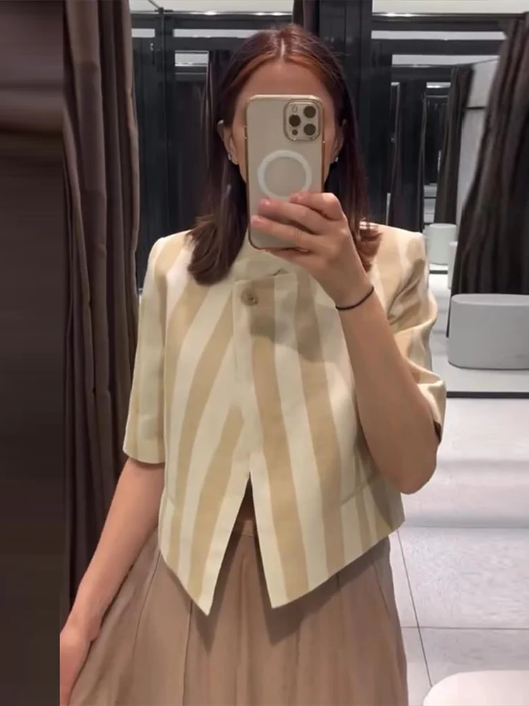 Kurzärmeliger Gestreifter Cropped-Anzugblazer für Damen, Eleganter Stehkragen, Einreihig mit Seitlicher Knopfleiste, Lockerer Mantel, Schicker Damen-Pendler-Oberteil – Detail 15