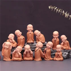 Buddista piccolo monaco statue resina Buddha Figurine scultura fatta a mano auto Home decoratore miniature decorazione della stanza artigianato regali