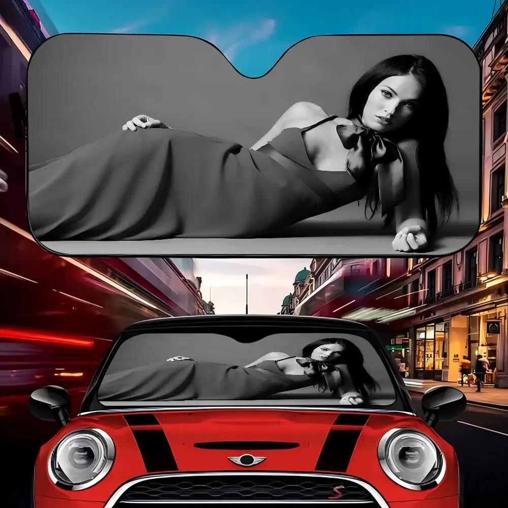 

Megan Fox Singers Cartoon Window FoilsHeated Windshield Sunshade Car Front Window Visor Car Solar Protect Tools