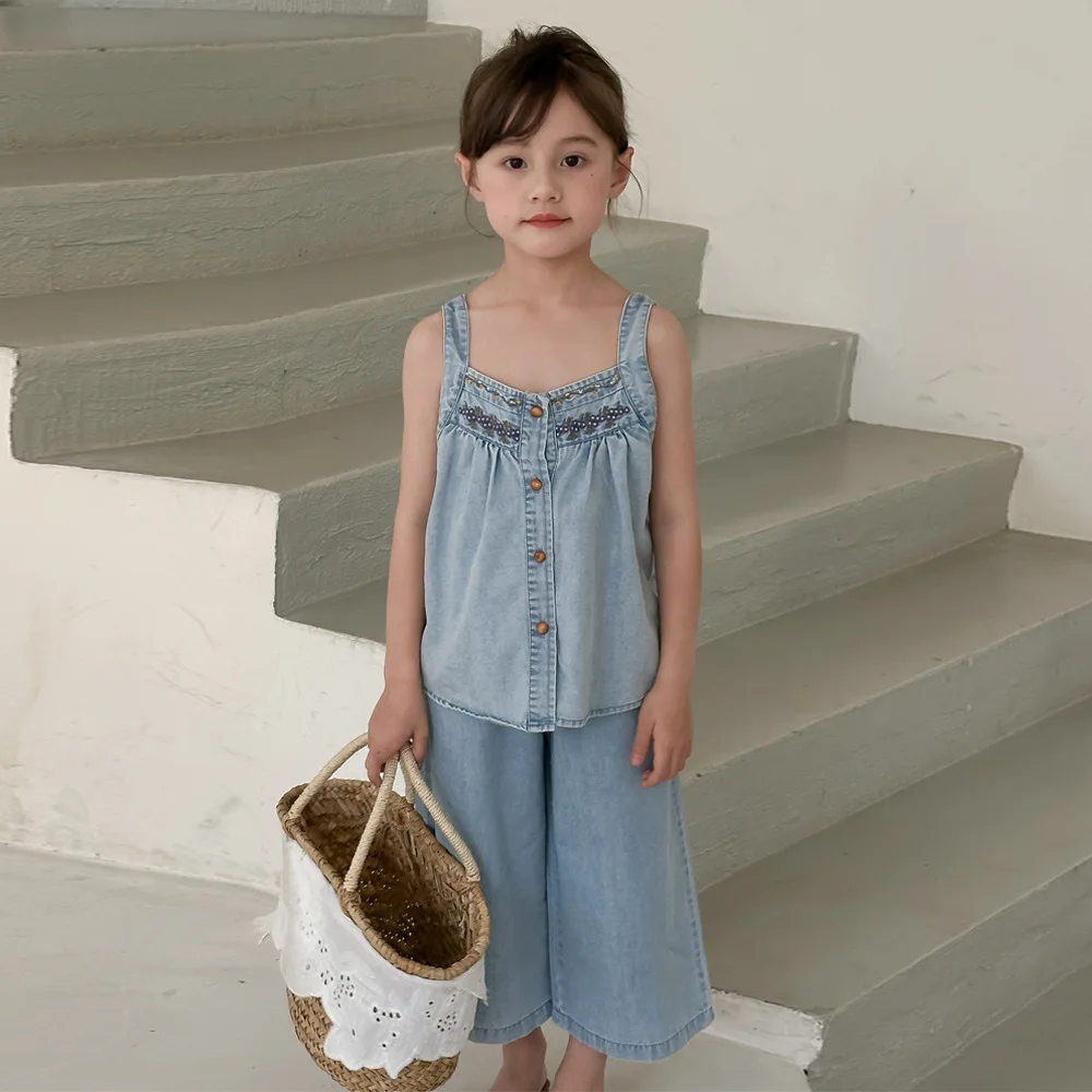 Girl Clothes Suit Children Set 2024 Summer Girls Embroidered Denim Top 9-point Trouser Set Girl Treasure Korean Two-piece Set