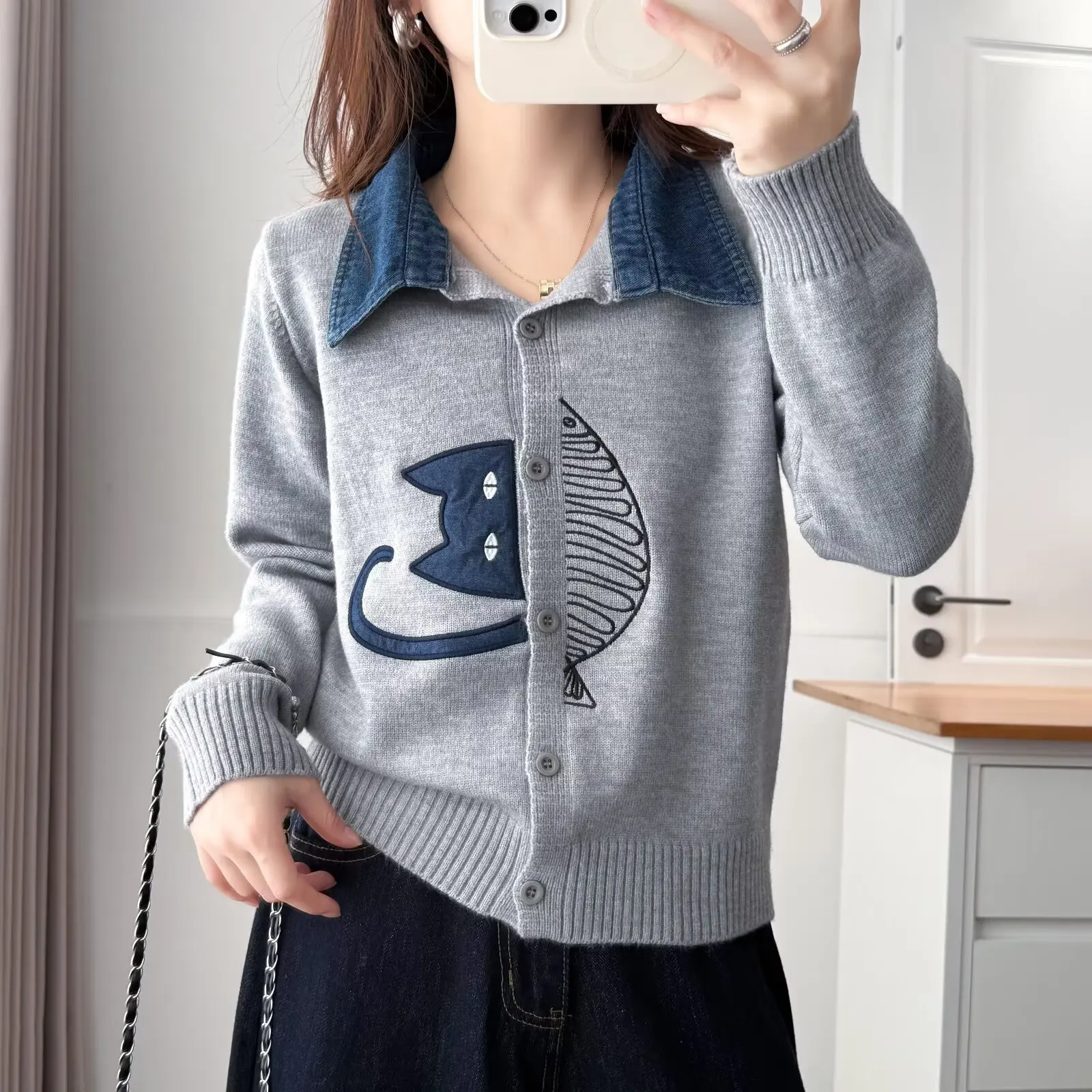 XXXXL موضة حجم كبير البلوزات النسائية الكورية نمط المطرزة الدنيم الرقبة سترة مشغولة من الصوف 8518 #1