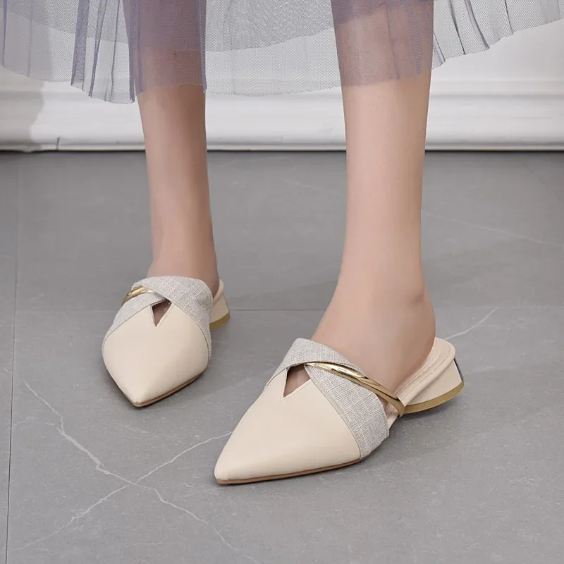 

2024 Spring and Autumn Elegant Low Heel Women's Mules Sexy Baotou Pointed Toe Women's Slippers Casual Office Shoes Sandalias