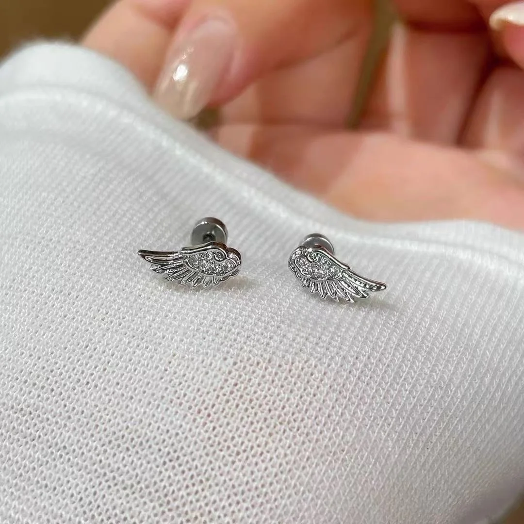 Ein Paar Vintage Paar-Ohrringe mit kreativen Engelsflügeln für Damen, Punk-Ohrstecker, Geburtstagsgeschenk, Schmuck – Detail 4