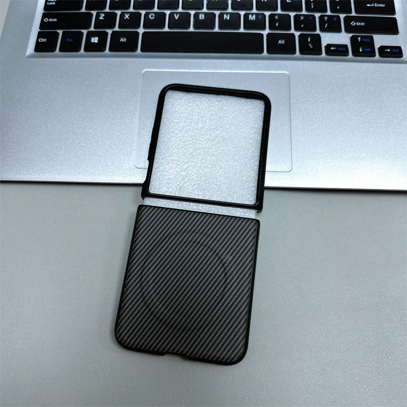 Case for Motorola Razr 60 Ultra 50 Ultra 2025 Razr+ 2024 60 Pro Magnetic Carbon Fiber Pattern Hard Mobile Phone Case Cover