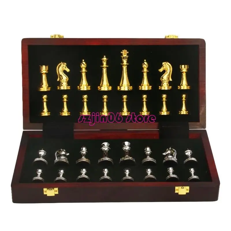 

XXUF Beautiful constructed Game Collection Including King Queen Rooks cavaliers Bishops Pawns