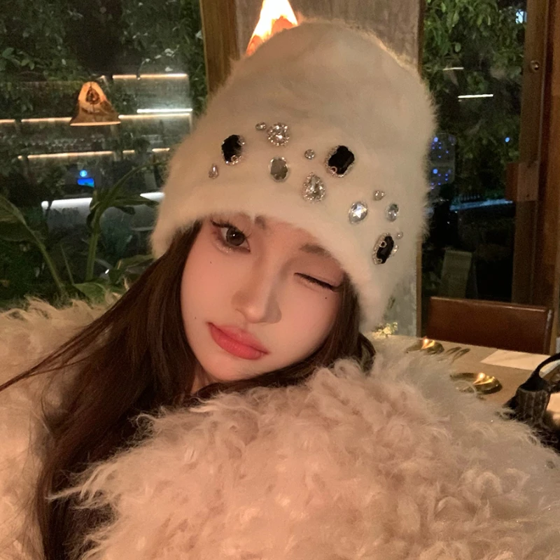 

Handmade Rhinestone Rabbit Fur Beanies Women Fashion Fluffy Warm Winter Hat for Female Luxury Fashion Big Head Knitting Hat