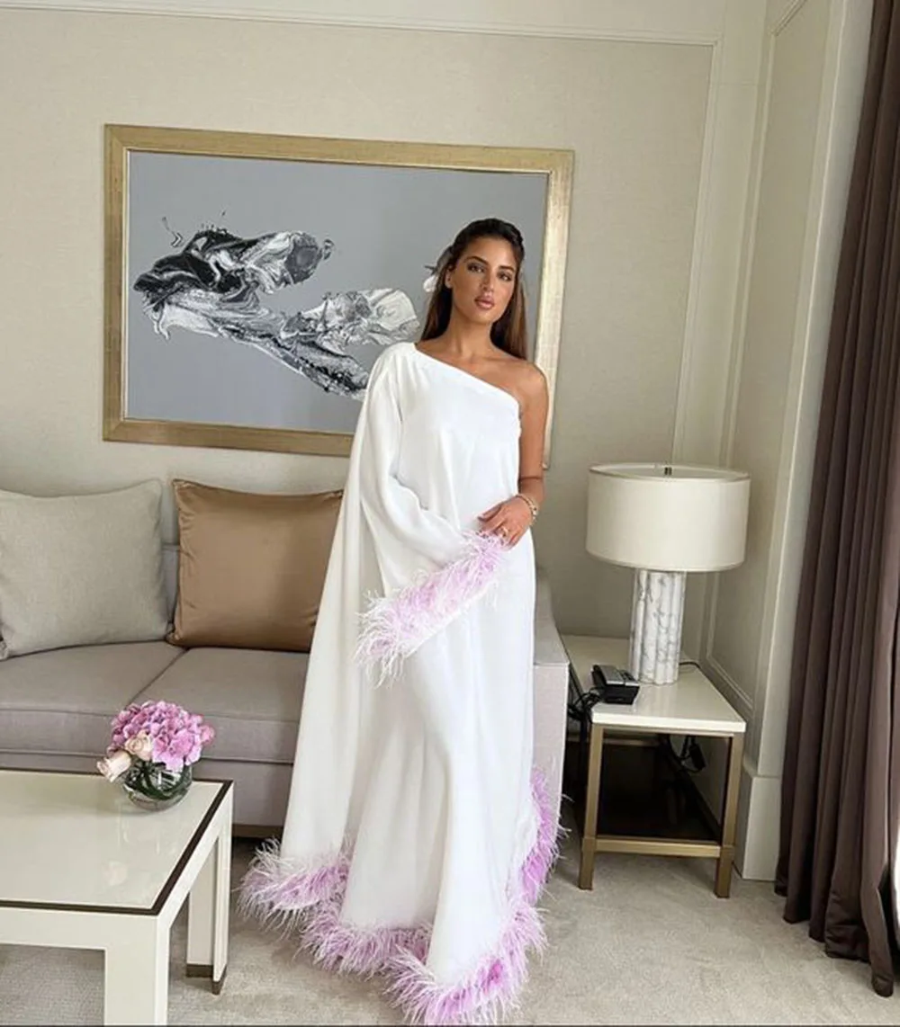 Beige Crepe Evening Dresses One Shoulder Purple Feathers Formal Party Dress Arabic Evening Gowns Long Women Elegant Prom Dress