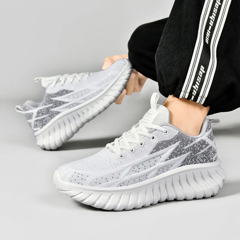 

Мужские высококачественные новые модные универсальные легкие повседневные спортивные кроссовки для активного отдыха и бега