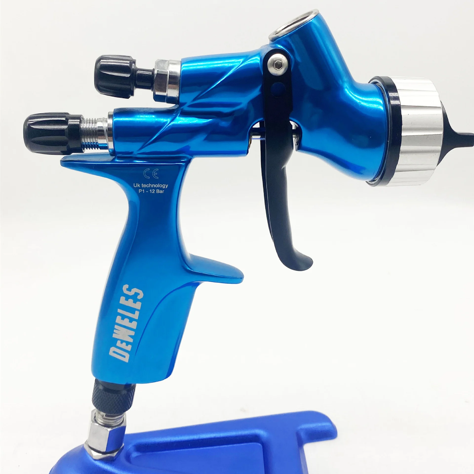 DEWELES Hvlp Spray Gun Car With 600cc Cup Good Quality Gravity Paint Cun Airbrush CV1 Pro 1.3mm Professional Spray Gun For Paint