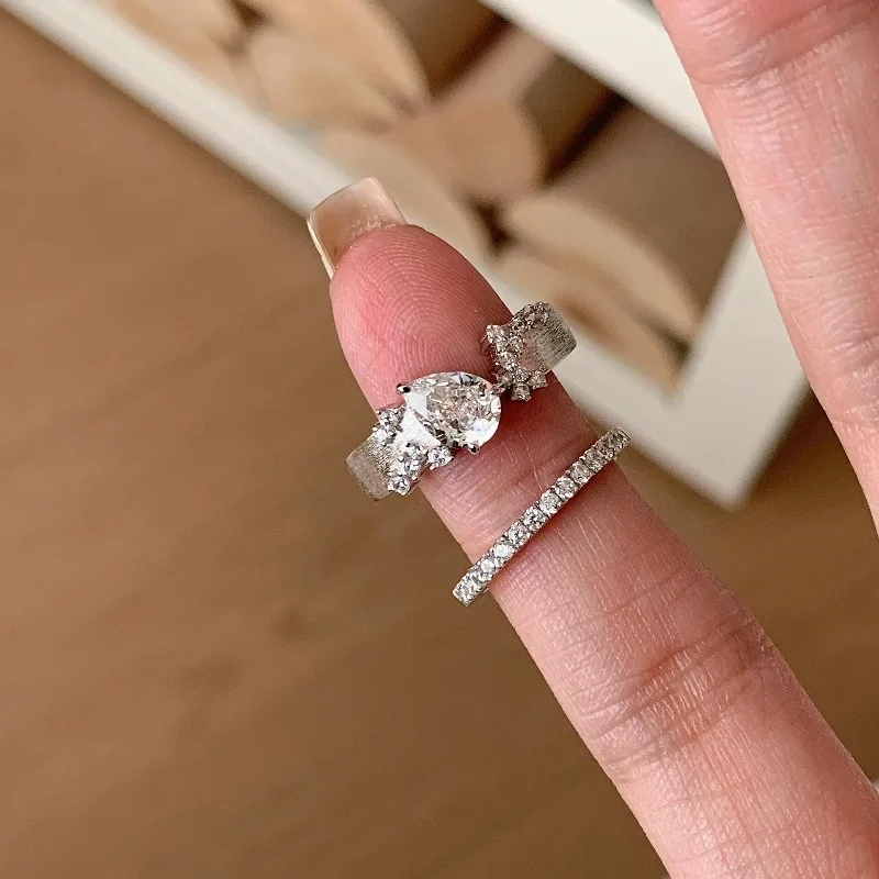 

Fresh new in inlay diamonds water droplet ring light luxury exquisite and high-end retro ring layered style wedding jewelry