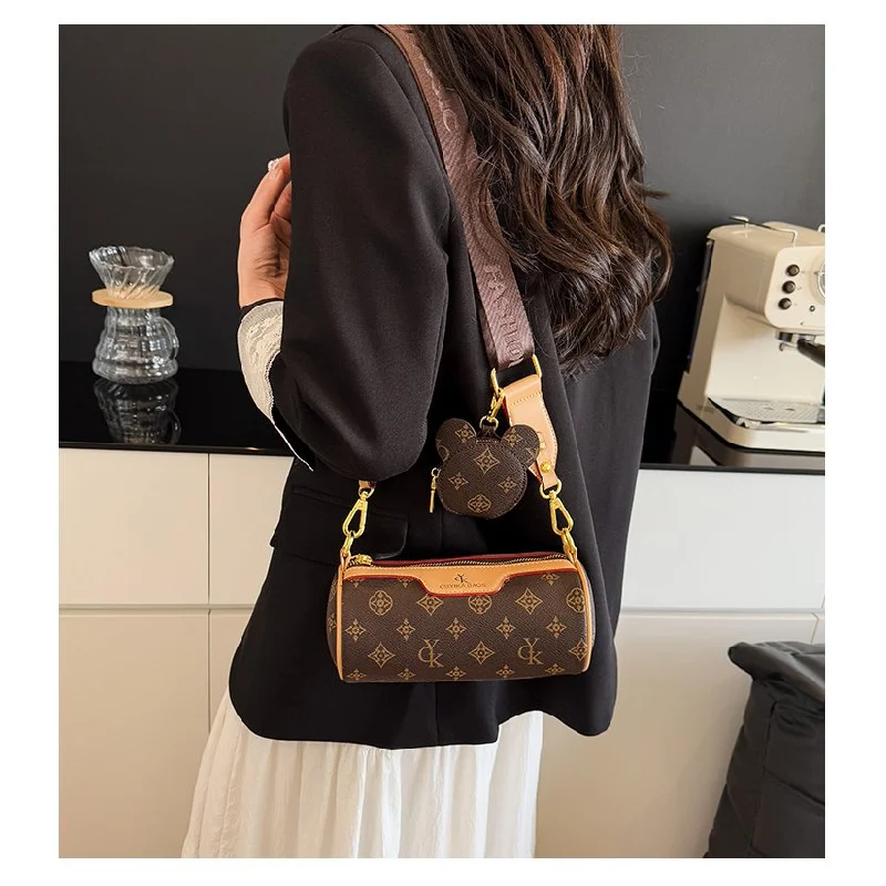 

Unique Vintage Leather Crossbody Handbag For Women Minimalist Trendy With Large Capacity And Paris Design