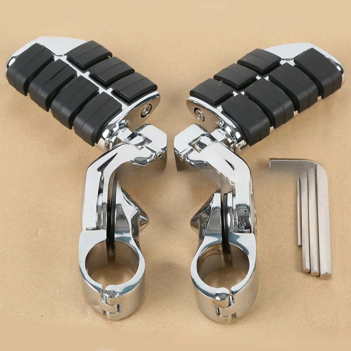 Street Gliding Modified Aluminum Alloy Rest Pedal Motorcycle Modified Accessories