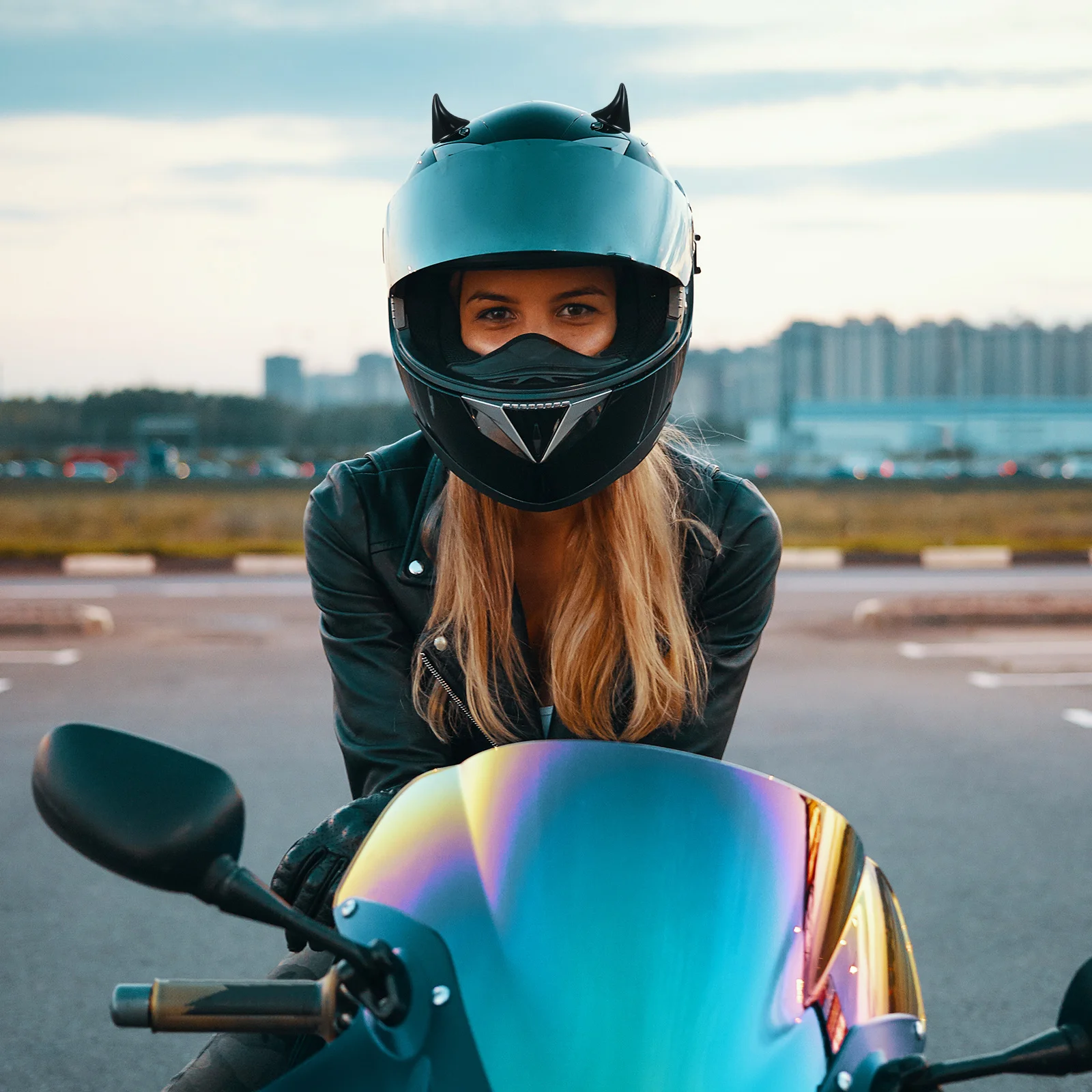 8 قطعة قرون الشر زينة دراجة نارية الملحقات دائم خفيفة الوزن آمنة لامعة خوذات الدراجة سيارة ديكور #3