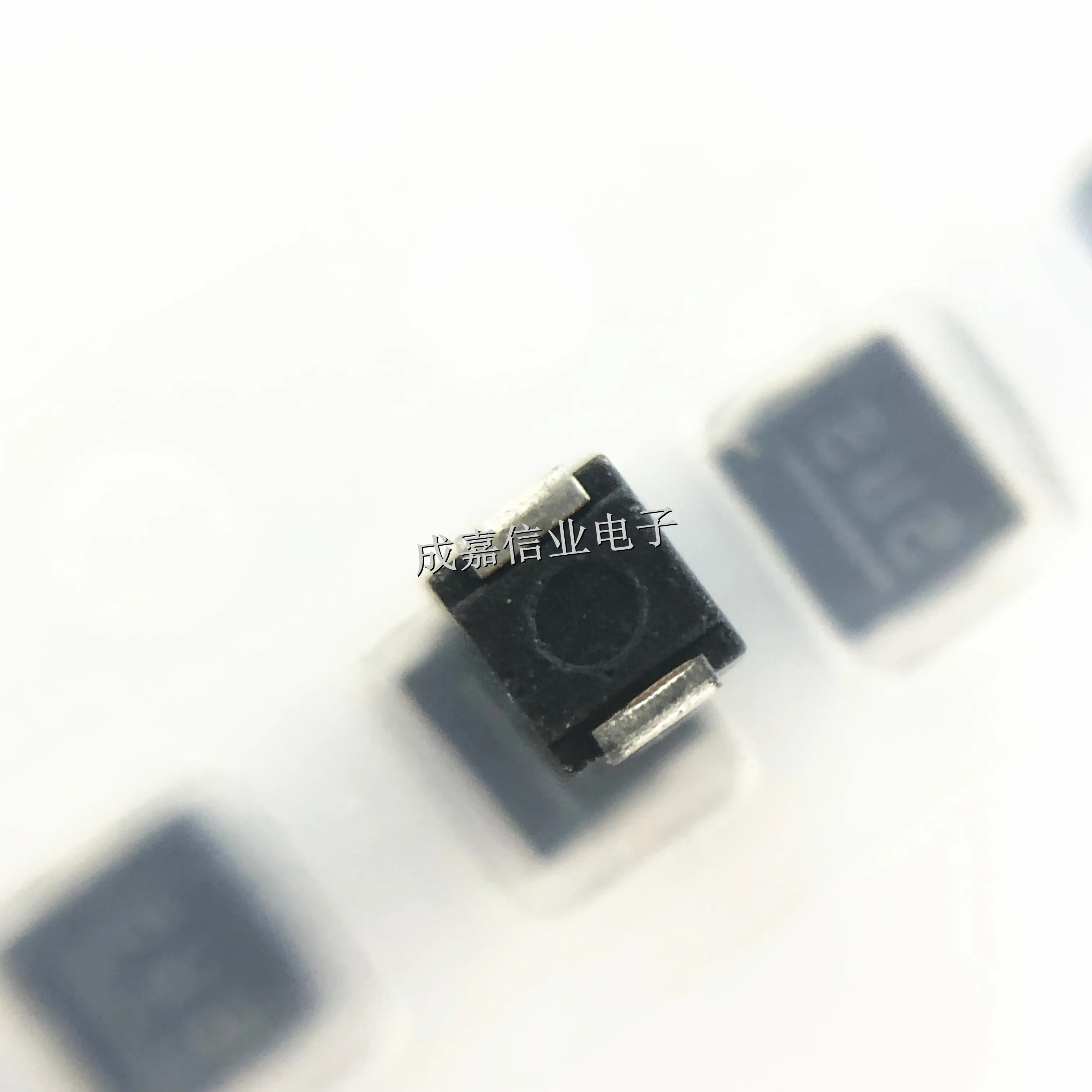 100pcs/Lot ELJPC2R2MF Power Inductors - SMD 1008 (2520 metric) 2.2uH 20% 390mA 650mohm 2.5mmX2mmX1.6mm