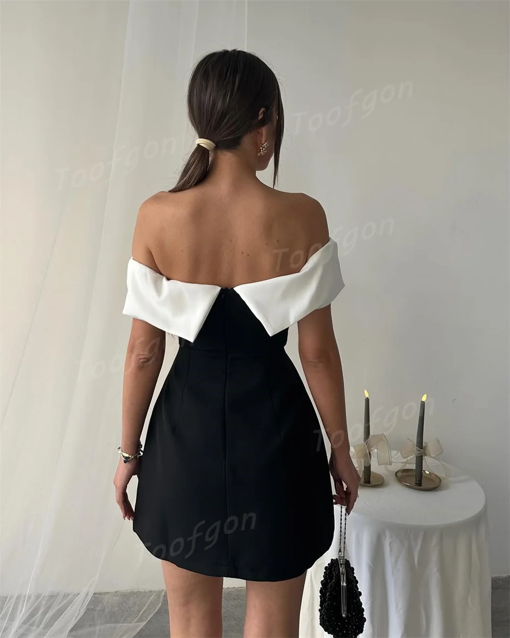 Toofgon قارب الرقبة قصيرة البسيطة حفلة موسيقية فساتين أسود أبيض قبالة الكتف عارية الذراعين ثوب العودة للوطن مخصص حزب فتاة فستان رقص