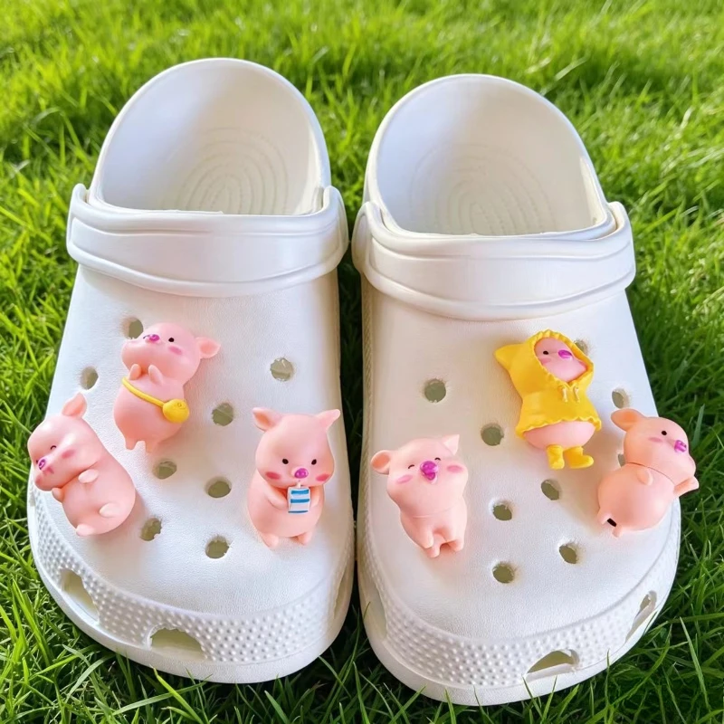 Whole Set Hot Sale DIY Hole Shoes Charms for Cute Little Pig Handmade Charms Designer Quality Garden Shoe Decoration Girl Gift