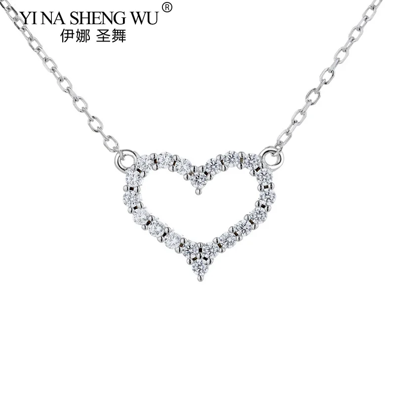 S925 Silver Plated Pt950 Gold Moissanite Diamond Love-shaped Necklace for Women Fashion Ins Collarbone Chain