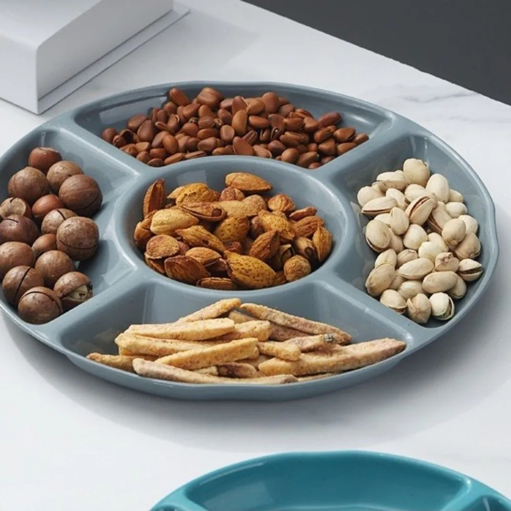 Portable Plastic Food Storage Tray Reusable Flower Shape Divided Dinner Plate 5-Compartment Snack Container Plate Household Use