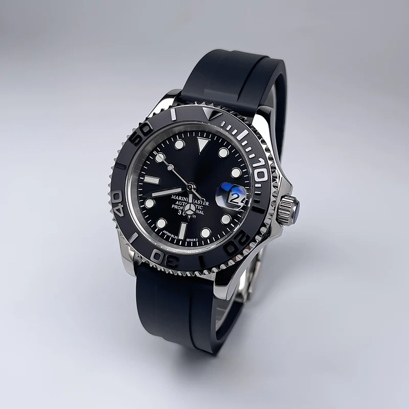 

Мужские часы без логотипа, диаметр 40 мм, сапфировое стекло, дизайн YM, двусторонний вращающийся безель, светящийся циферблат, механизм NH35, ремешок с пятью звеньями.