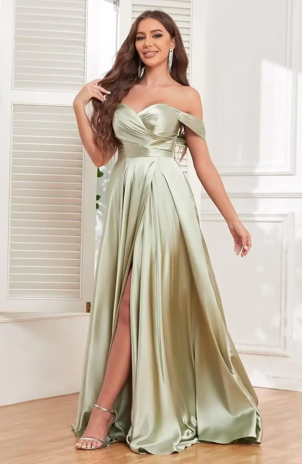 Sukienka wieczorowa na studniówkę z falbanami i rozcięciem, długa luksusowa sukienka na przyjęcie, sukienka balowa z odkrytymi ramionami, satynowa sukienka dla druhny.