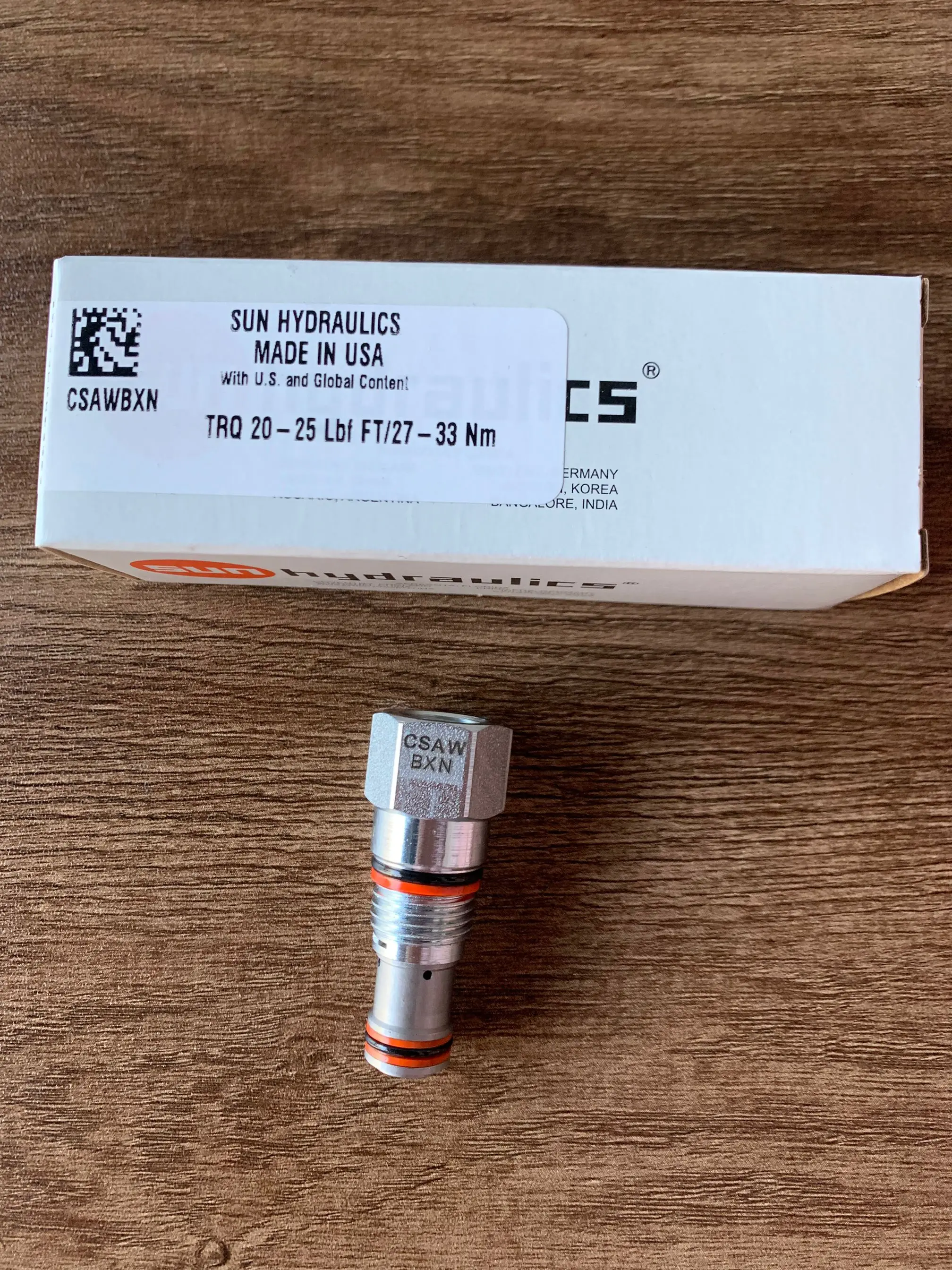 CSAWBXN CSAW-BXN CSAW BXN SUN HYDRAULICS origin USA Single ball shuttle valve with signal external cartrige valve in stock