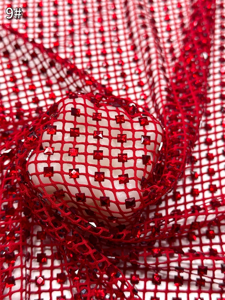 2025 Tessuto di pizzo con pietre africane Pizzo di alta qualità Tessuto di pizzo francese nigeriano con pietre Abiti da festa di nozze africani Lacci