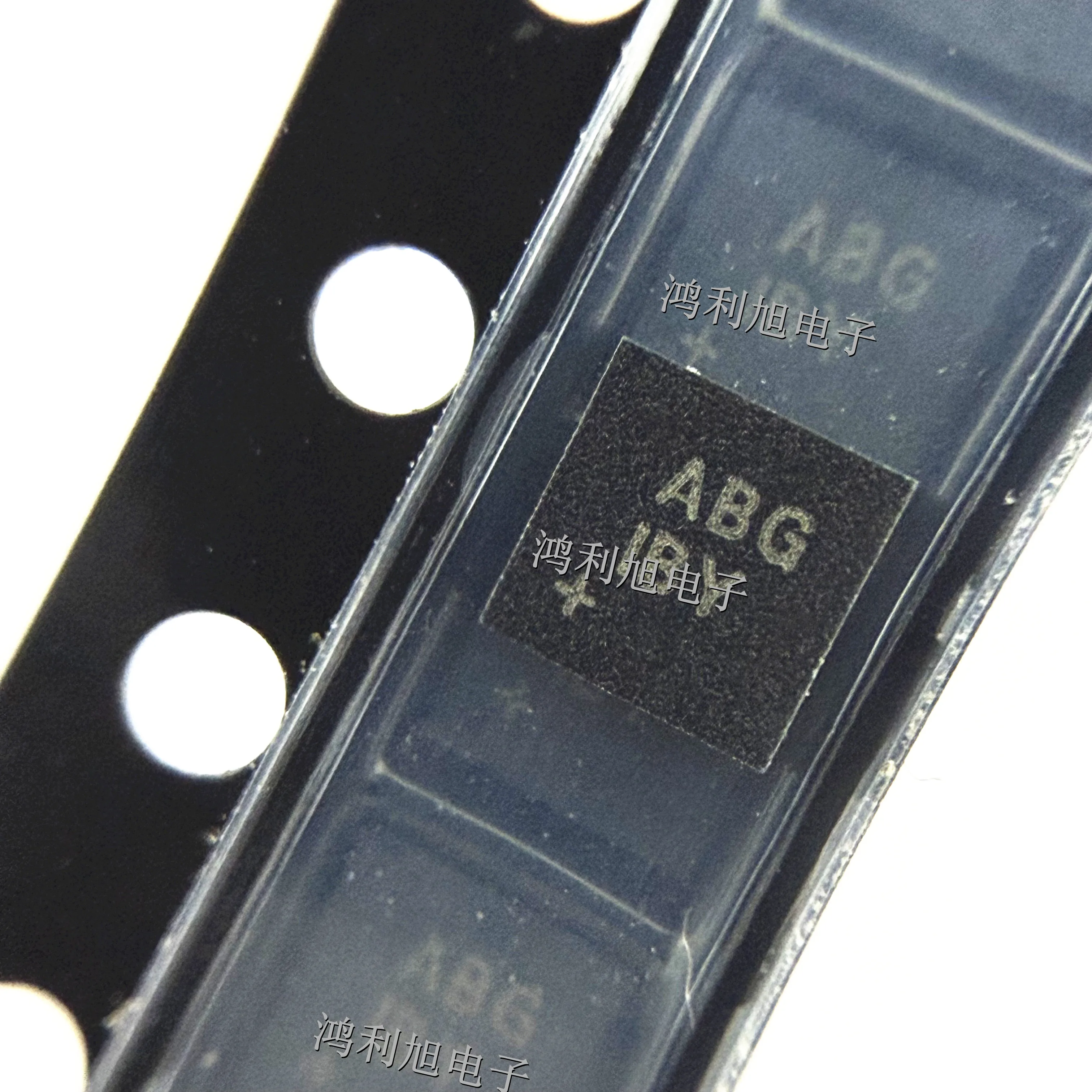 

1pcs/Lot MAX8614AETD+T TDFN-14 MARKING;ABG Switching Voltage Regulators Operating Temperature:- 40 C-+ 85 C