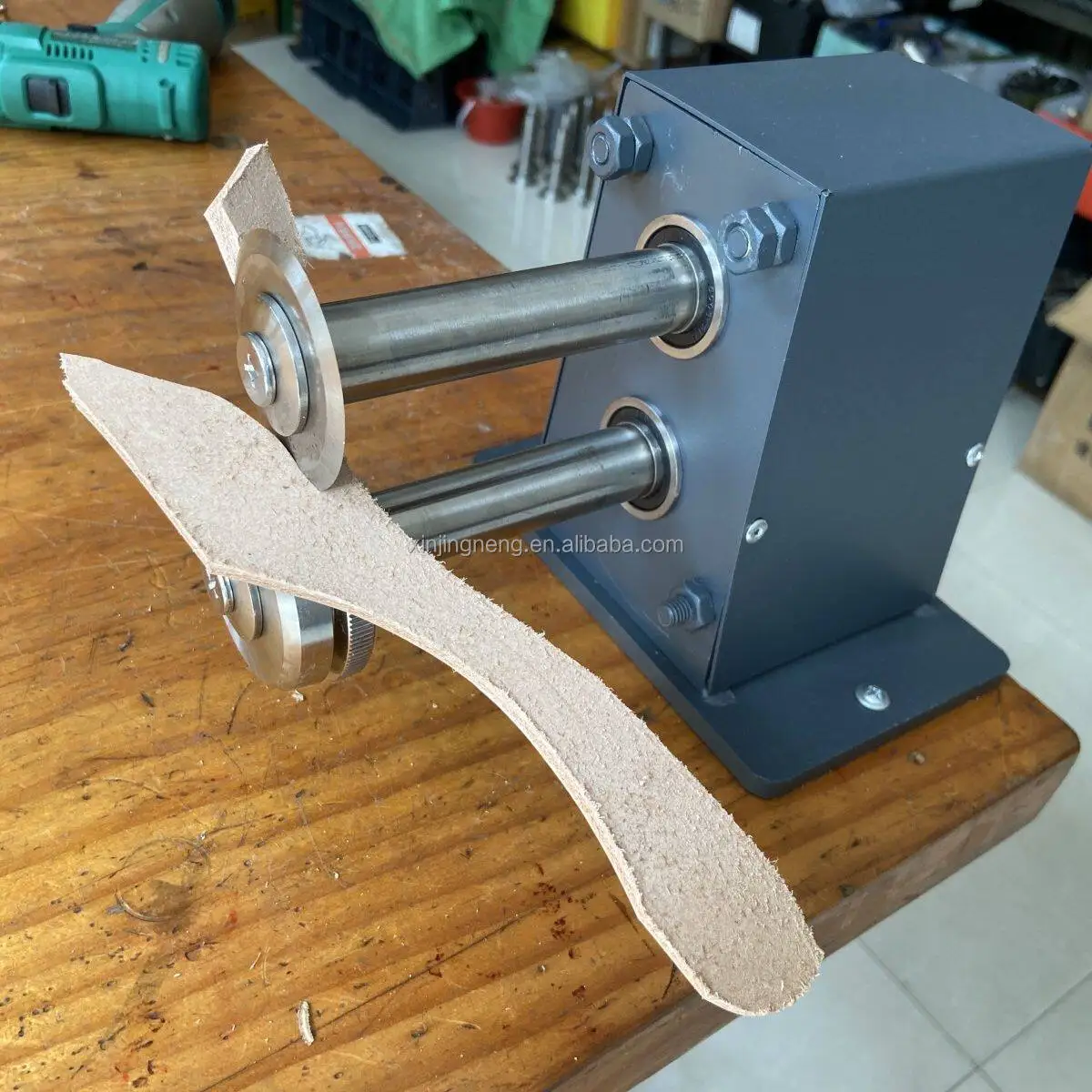 Shoe Manufacturing Tools Repair Machine with 3 Blades Cutting Plastic EVA Leather Rubber Soles Manual Sole Cutting Machine