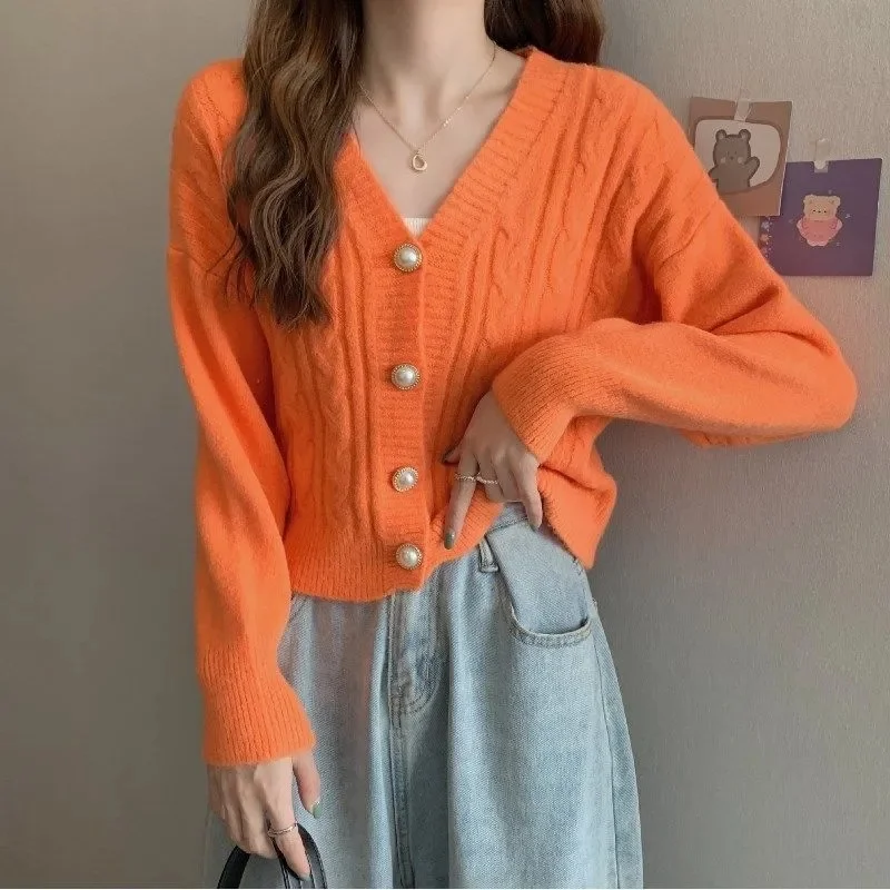 سترات نسائية محبوكة بأكمام طويلة ورقبة على شكل حرف v سترات خارجية متينة ورقيقة للربيع والخريف سترات تريكو موضة كورية سترات حمراء