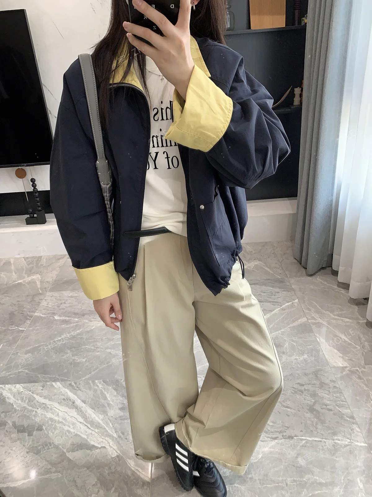 

Свободная уличная ветровка на молнии с двусторонним ношением, цветными вставками и воротником-стойкой, из нейлона, для женщин