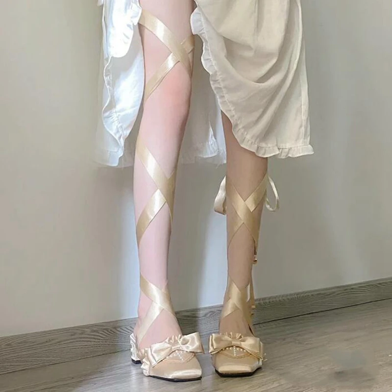 Nowa Lolita słodka, modna jedwabna baletki sznurowana baletki kobiet z kwadratowym noskiem muszka damska czółenka eleganckie walentynkowe buty