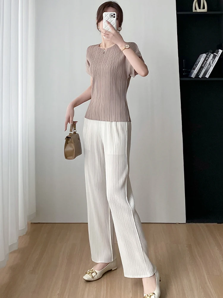 

Simple Casual Women's T-shirt Summer Slimming Short Sleeve Pleated Top High-End Folded Leisure Versatile Short Sleeve Shirt